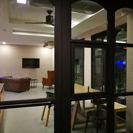 The Hubitat Hostel Ban Khlong Nang Li Ngoại thất bức ảnh
