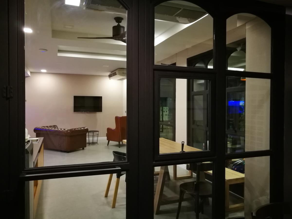 The Hubitat Hostel Ban Khlong Nang Li Ngoại thất bức ảnh